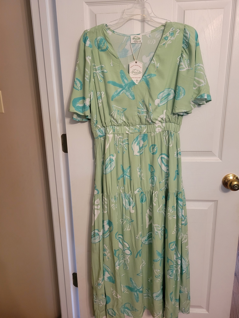 NWT Light Green Coastal Print Maxi Dress with Aqua Accents